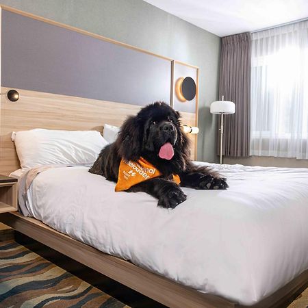 Accent Inns Vancouver Airport Ричмънд Екстериор снимка
