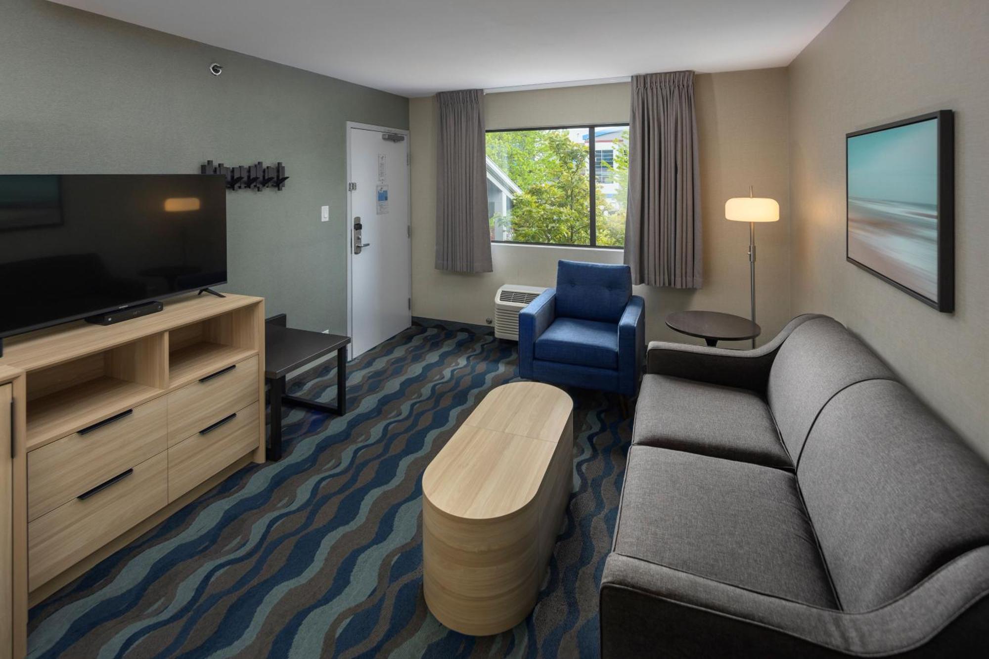 Accent Inns Vancouver Airport Ричмънд Екстериор снимка