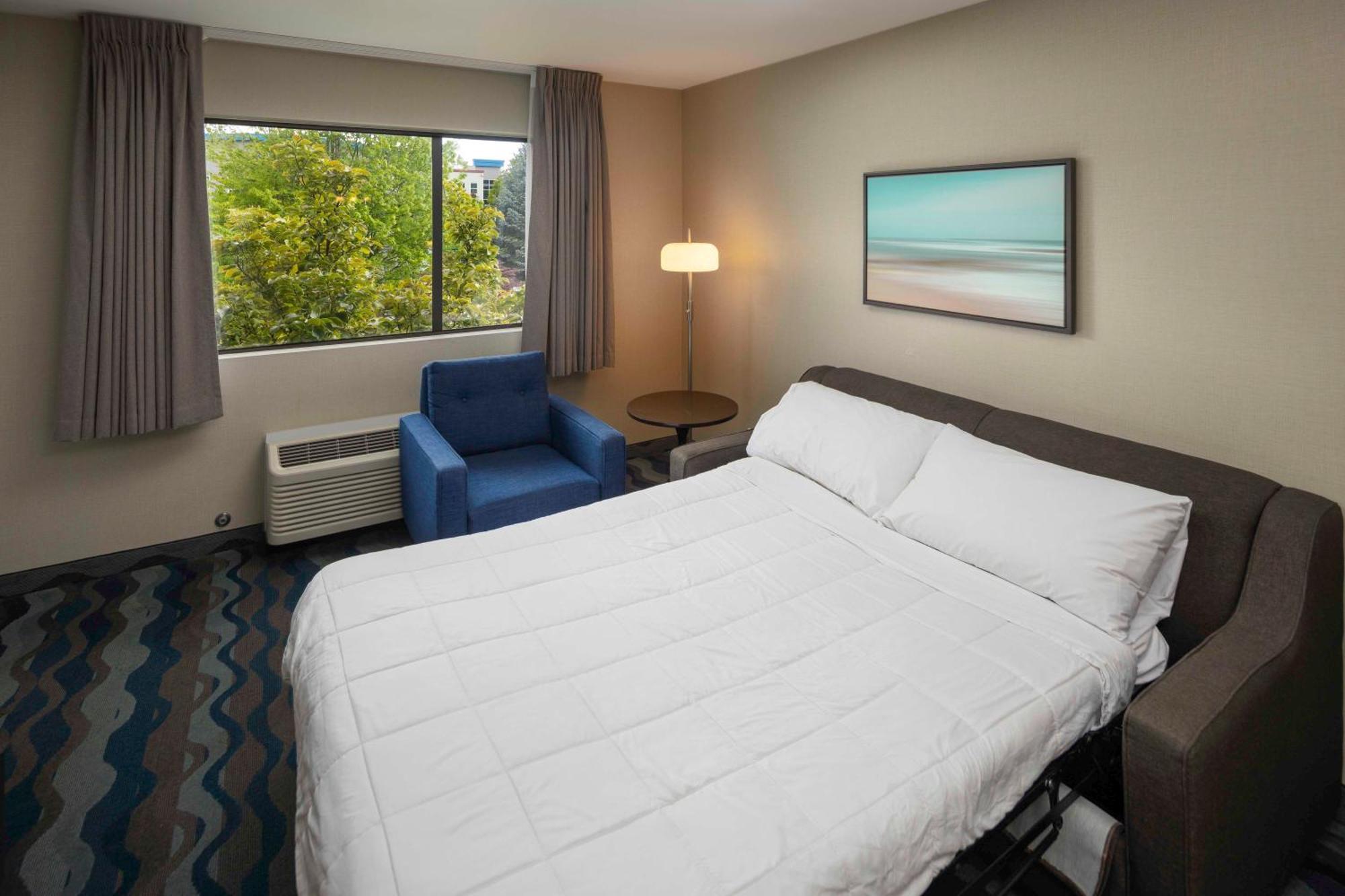 Accent Inns Vancouver Airport Ричмънд Екстериор снимка
